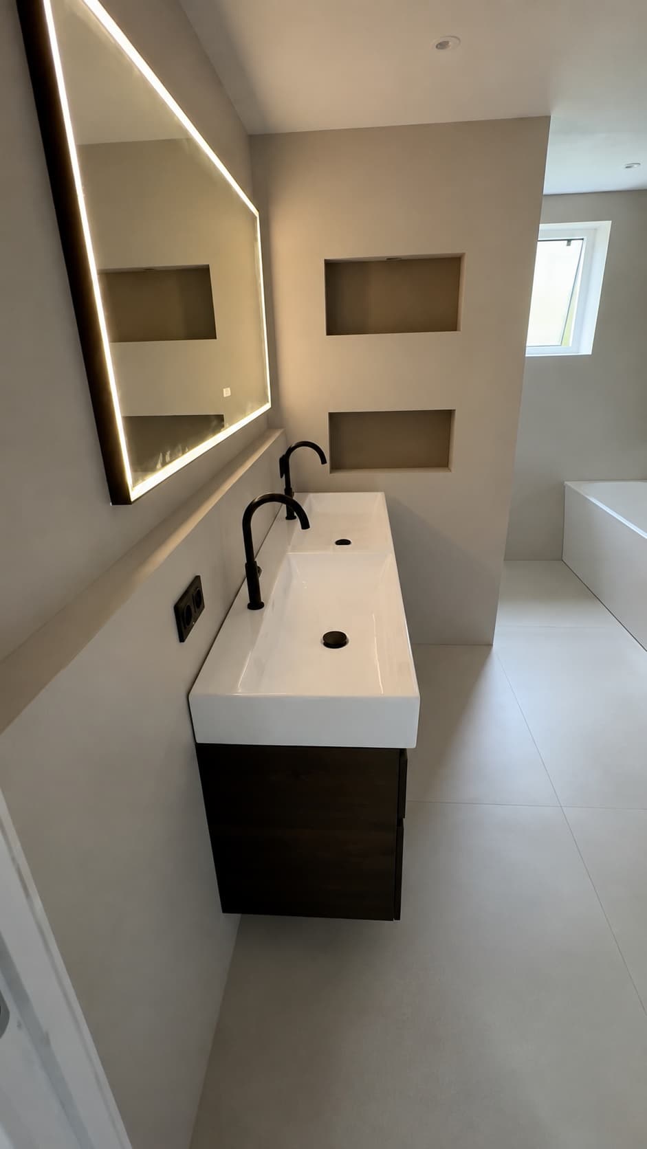 Luxe wellnessbadkamer in Huizen – Detail 2